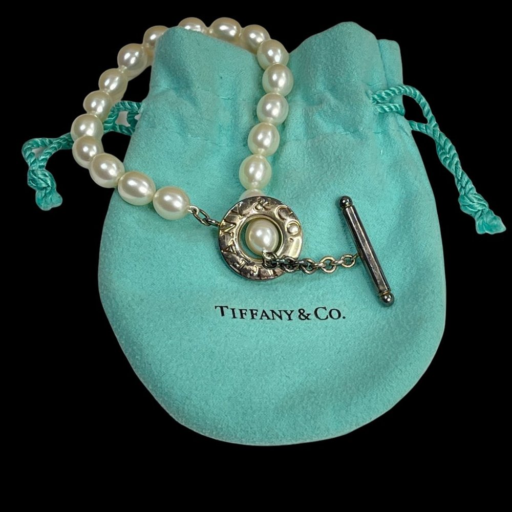 🌺🌸🌷💗Authentic Tiffany and Co Pearl Bracelet 925 Sterling 8 inch-Firm Price